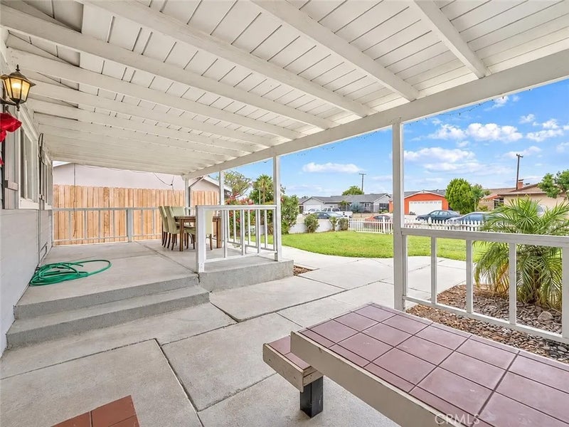 1837 E Granada ct