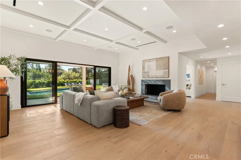 4041 Sapphire Drive