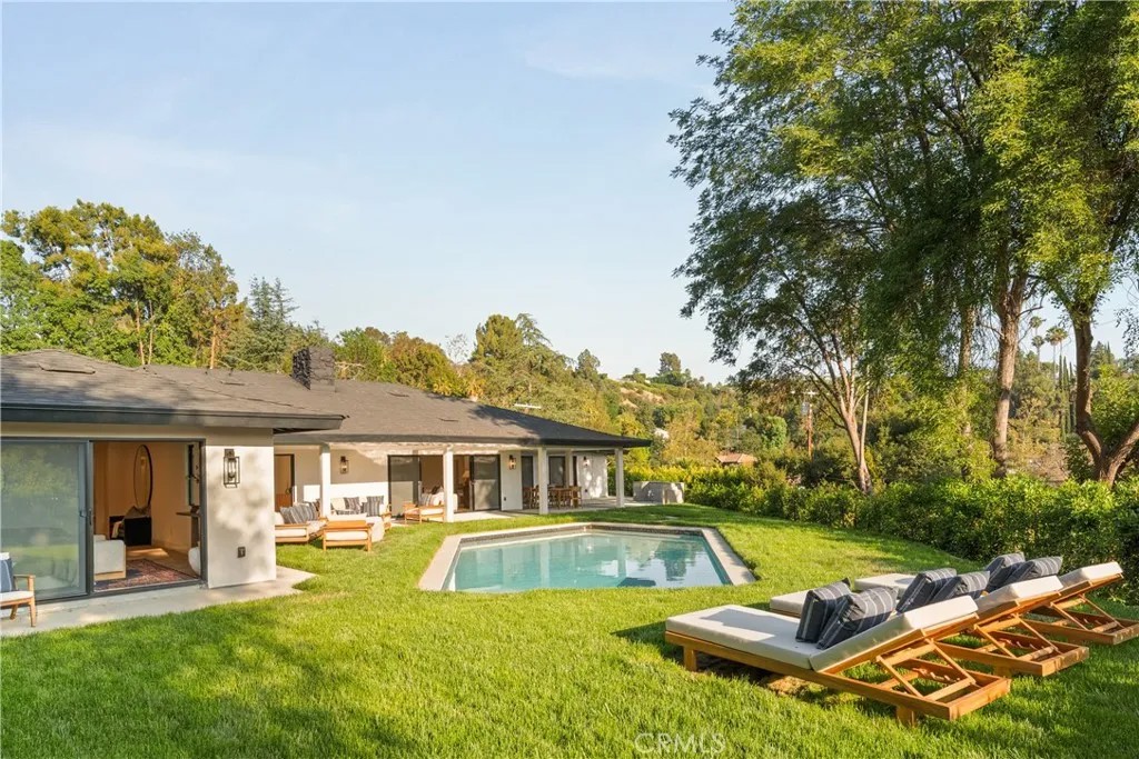 4041 Sapphire Drive