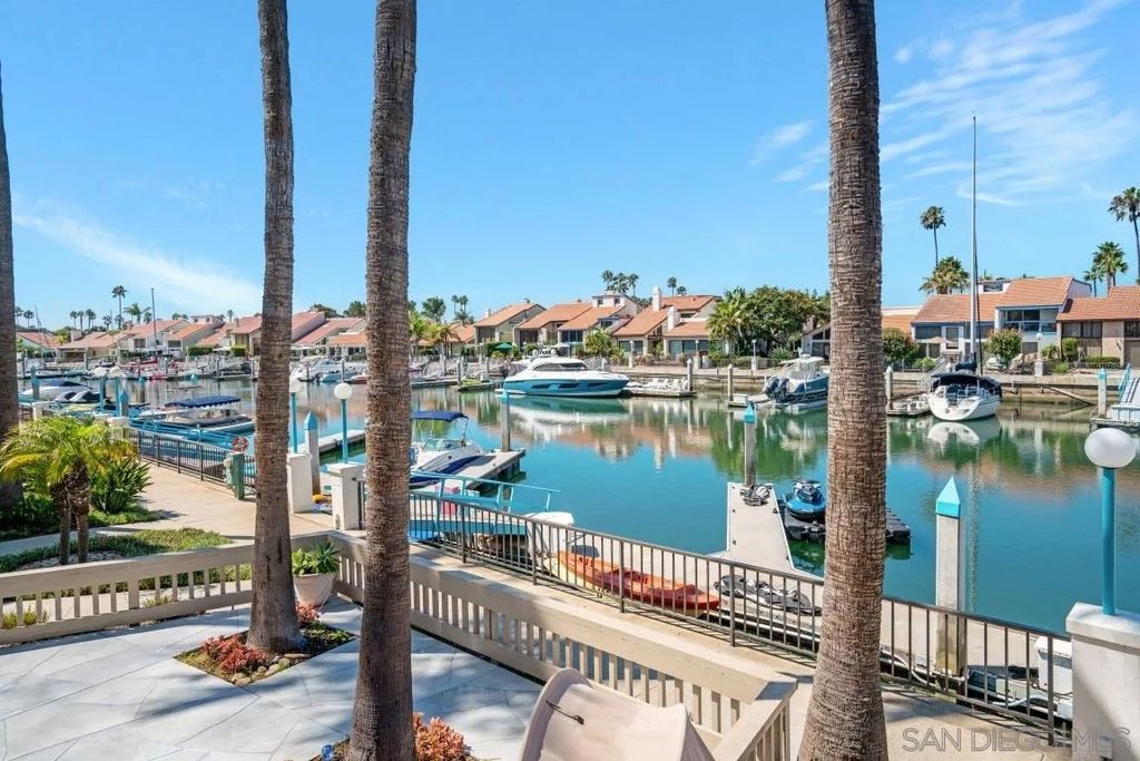 Photo of 82 kingston Ct, Coronado, CA 92118 (MLS # 260004427)