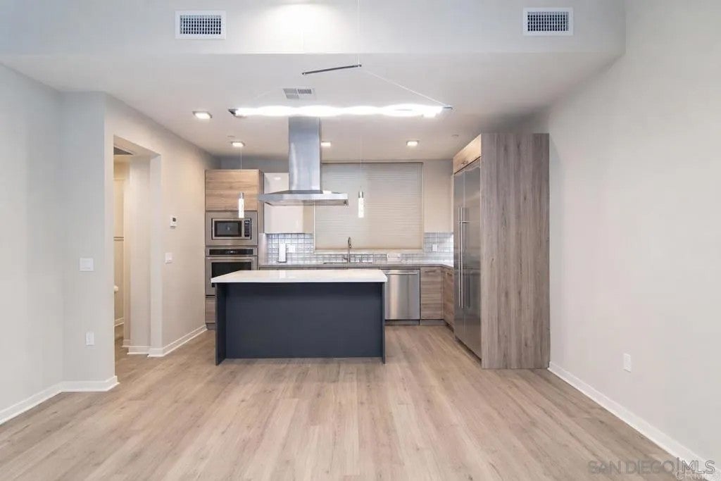 3642 7th. Ave.