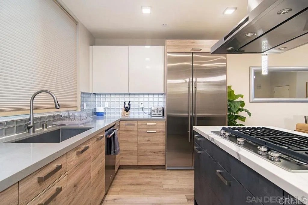 3642 7th. Ave.