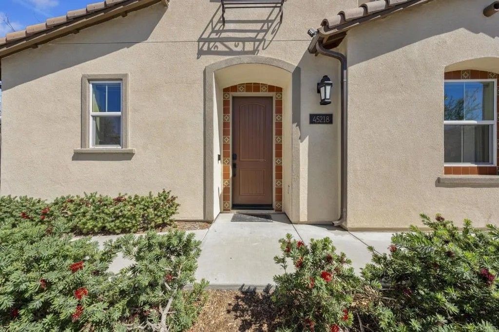Photo of 45218 Via Vela, Temecula, CA 92592 (MLS # NDP2603087)
