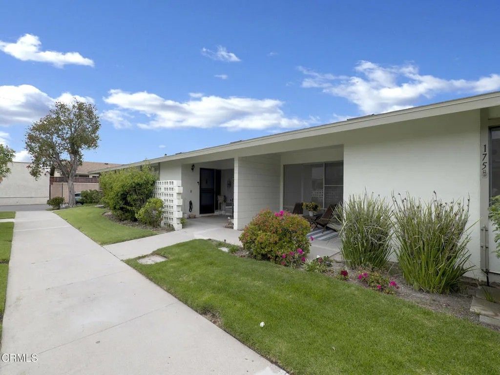 Photo of 175 W Bowling Green, Port Hueneme, CA 93041 (MLS # V1-35580)