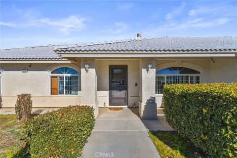 Photo of 15120 Live Oak St, Hesperia, CA 92345 (MLS # HD26010624)