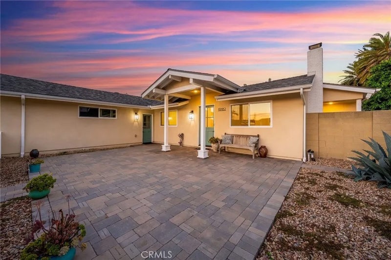 19182 Lindsay Lane
