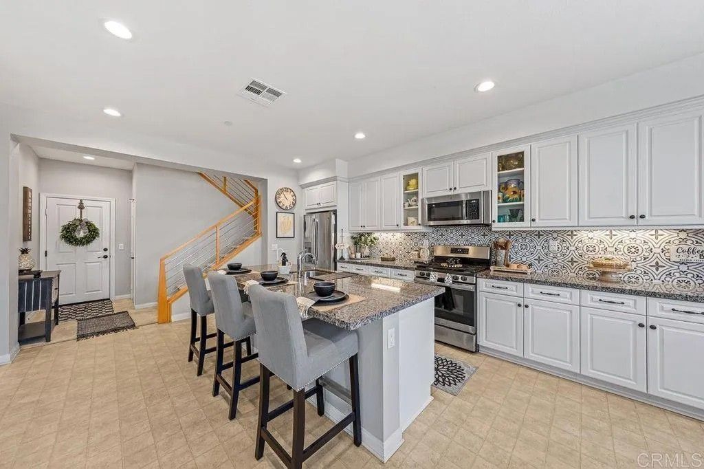 Photo of 1115 Calle Oroblanco #3, Chula Vista, CA 91913 (MLS # PTP2602289)