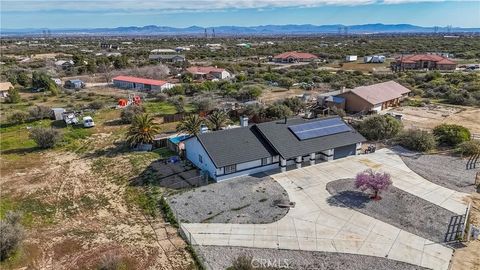 Photo of 7426 Cedar Street, Phelan, CA 92371 (MLS # HD26050246)