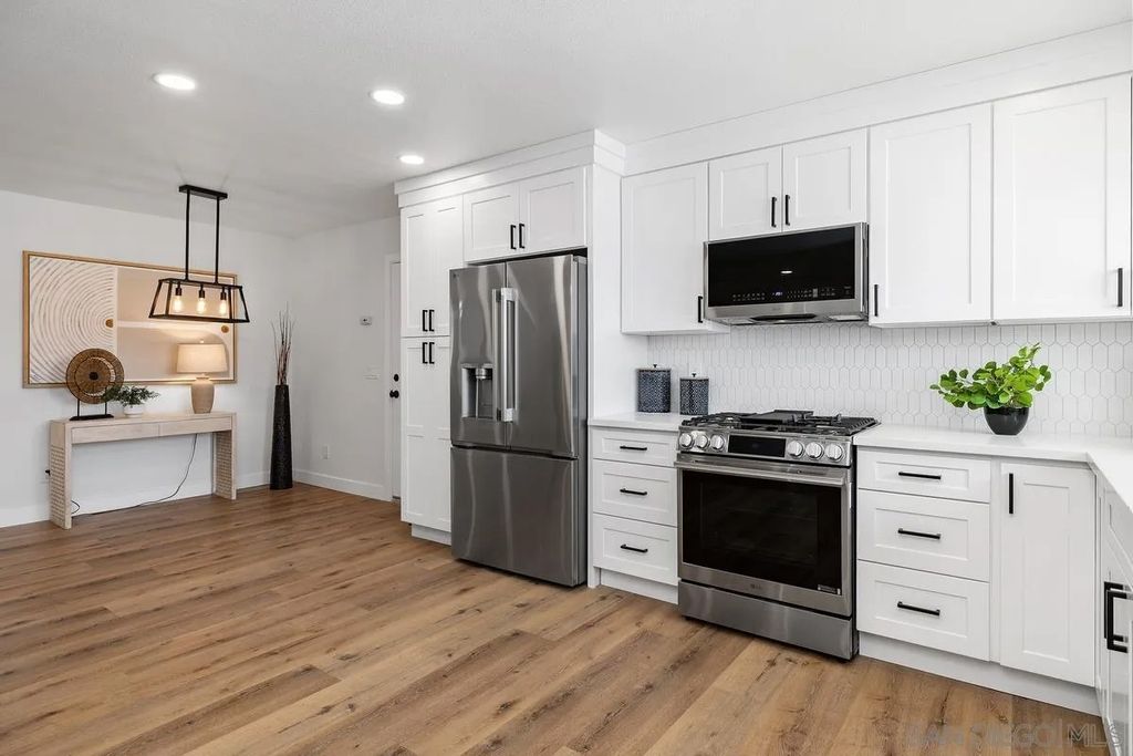 Photo of 3630 Nassau Dr, San Diego, CA 92115 (MLS # 260010443)