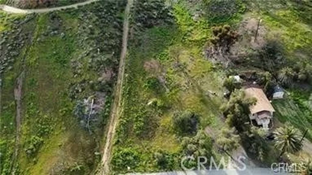 Photo of 0 Heim Ave, Lake Elsinore, CA 92530 (MLS # SW26003617)