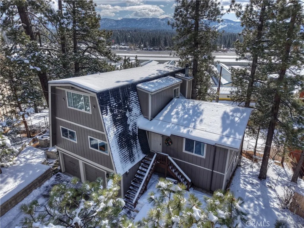 1004 White Mountain Drive