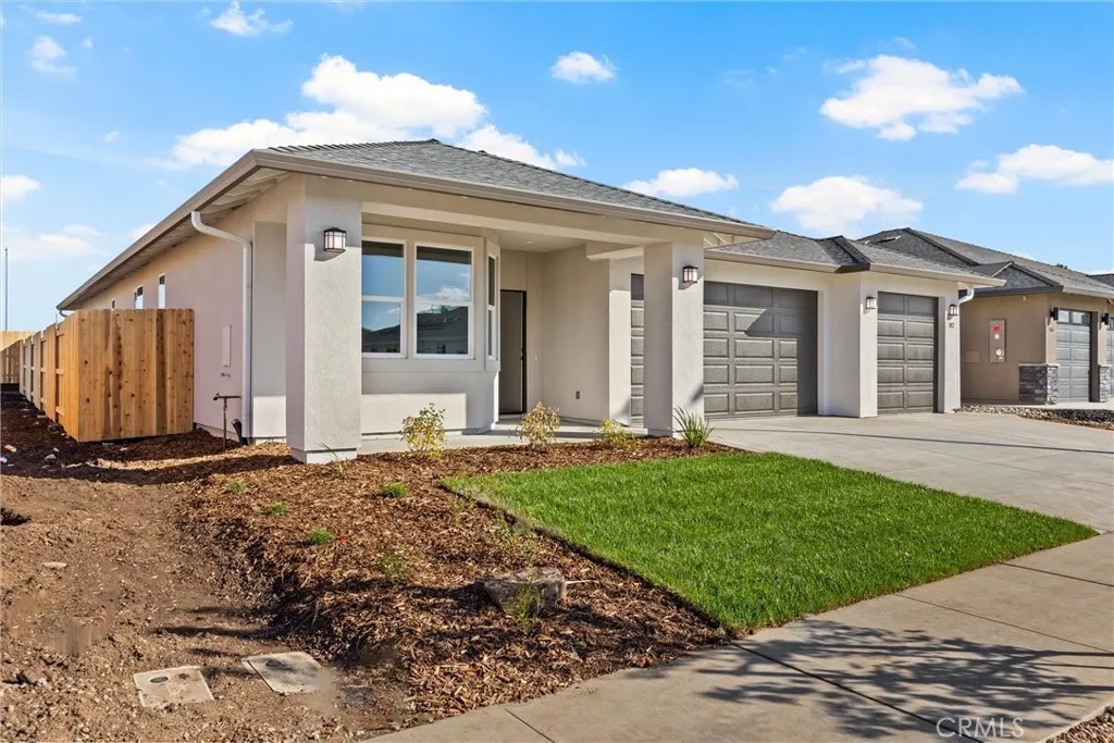 372 Bainbridge