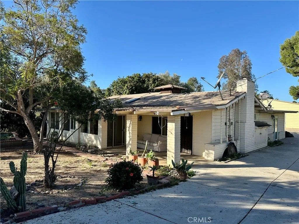 Photo of 31912 Wrightwood, Bonsall, CA 92003 (MLS # RS26031230)
