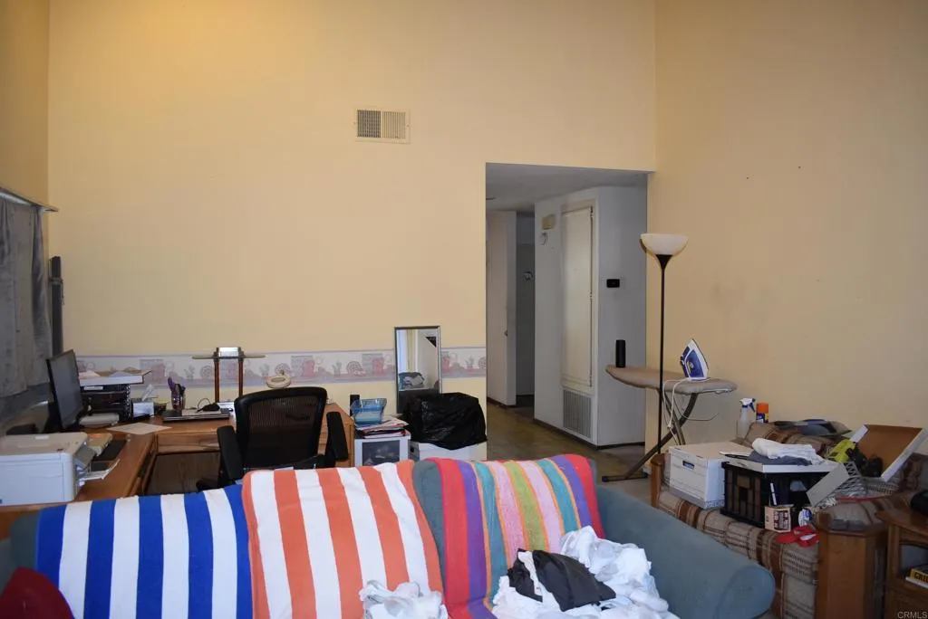 2469 Turnbridge