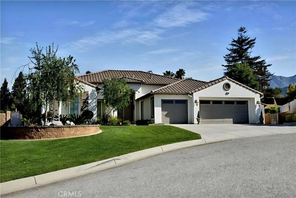 Photo of 36378 Escena, Yucaipa, CA 92399 (MLS # CV26018631)