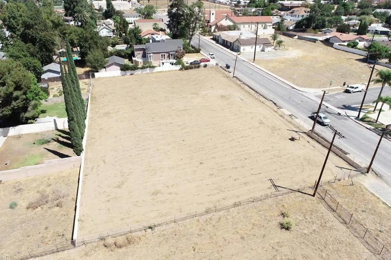 1504 Palm Ave