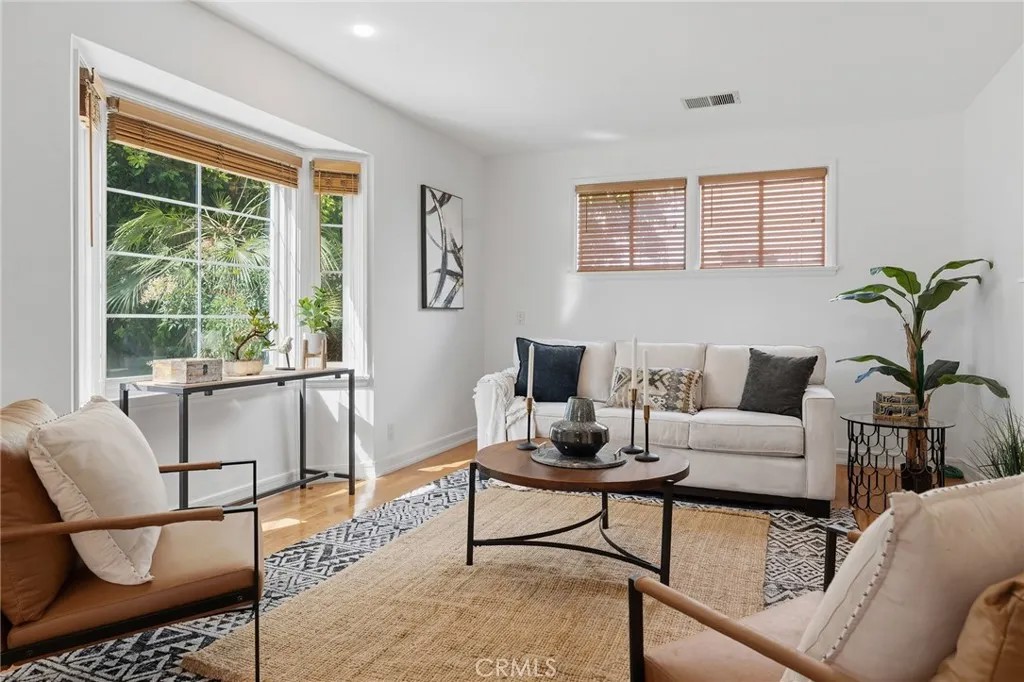 14335 Magnolia