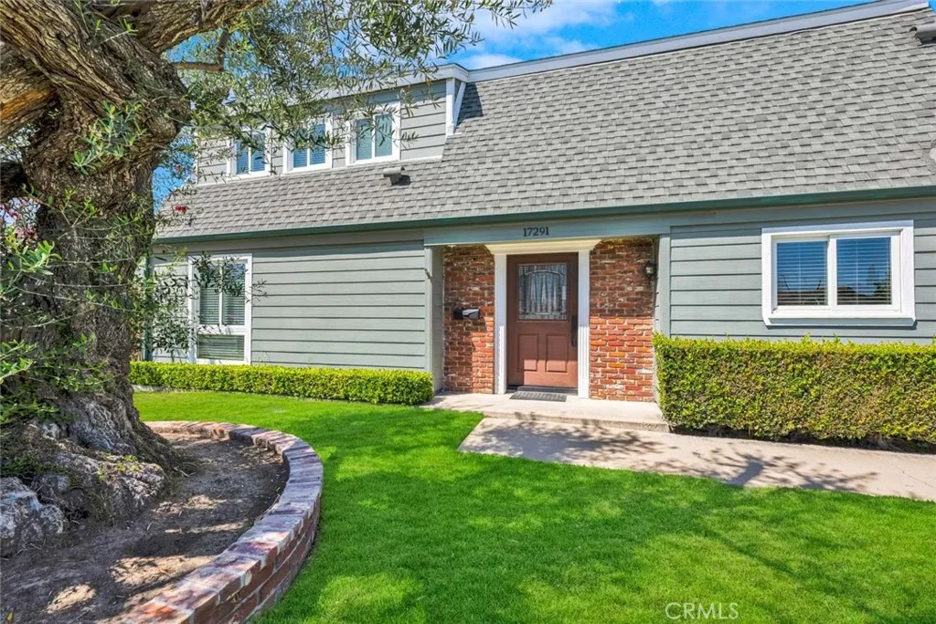 17291 Bergen Circle