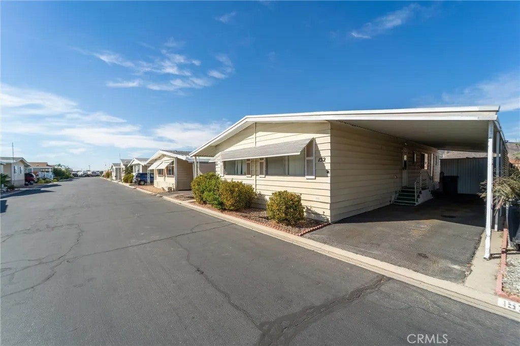 1499 Old Mountain Ave 152
