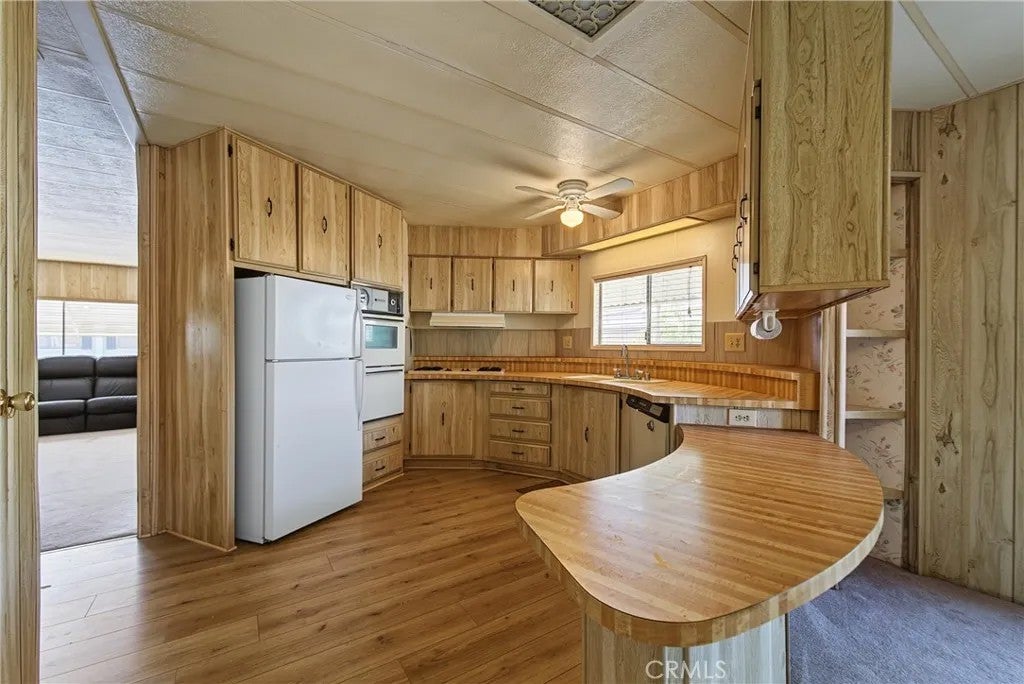 1499 Old Mountain Ave 152