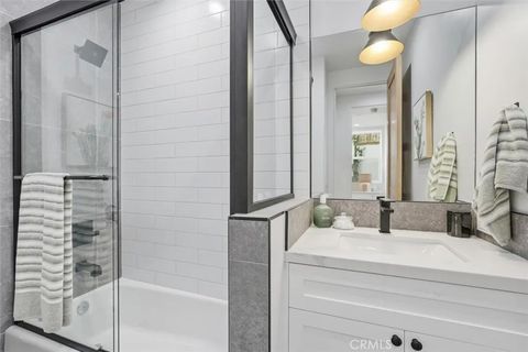 Tiny photo for 617 N Irena Avenue #B, Redondo Beach, CA 90277 (MLS # SB25273019)