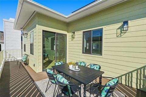 Tiny photo for 617 N Irena Avenue #B, Redondo Beach, CA 90277 (MLS # SB25273019)