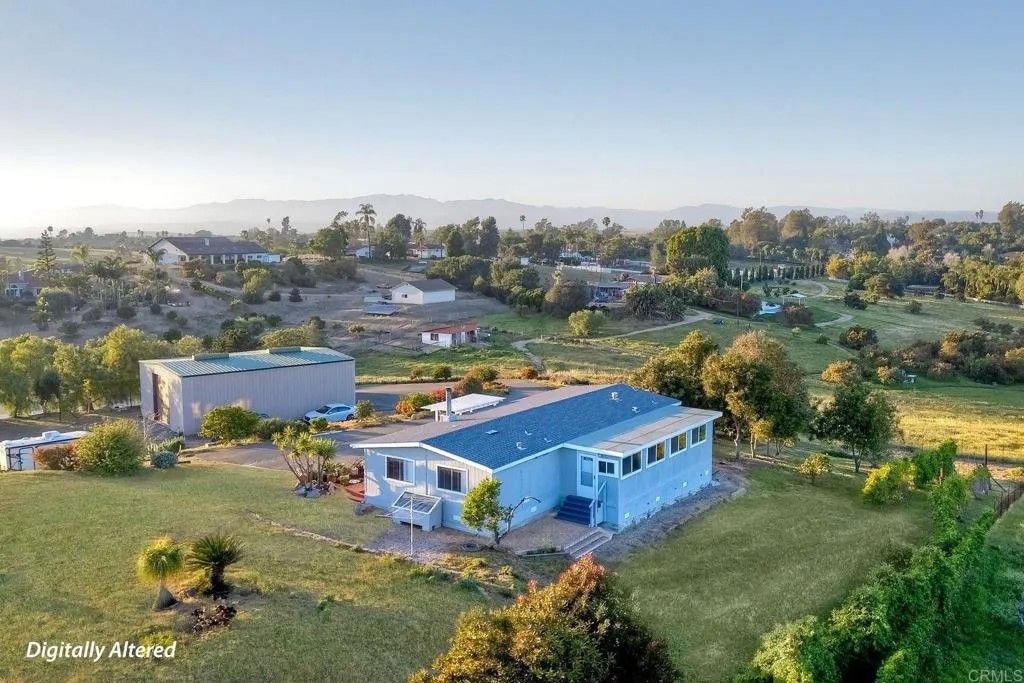 Photo of 4010 Calle De Sueno, Fallbrook, CA 92028 (MLS # NDP2602898)