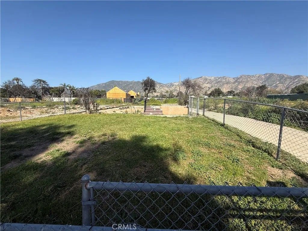 Photo of 87 W Mariposa St, Altadena, CA 91001 (MLS # DW26024907)