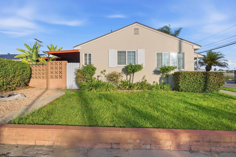 6504 Eldridge