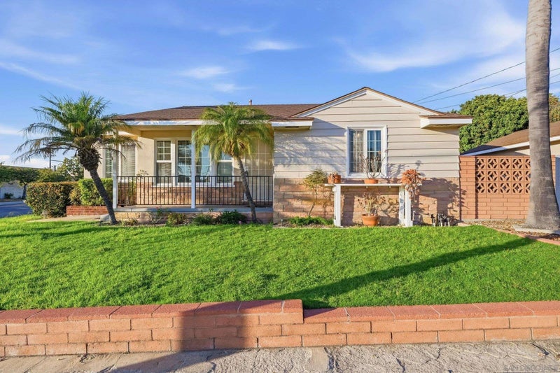 6504 Eldridge