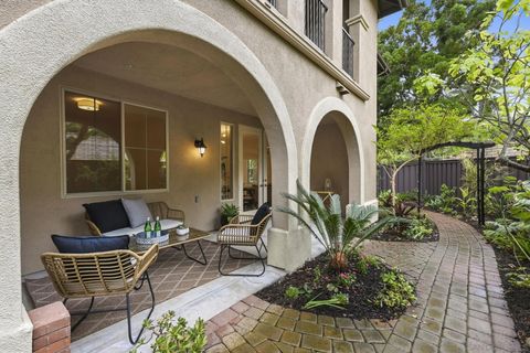 9208 Piantino Way San Diego CA 92108