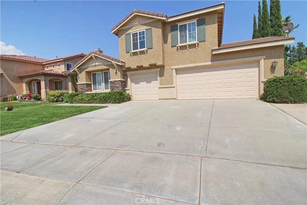 1026 Rain Lily Way