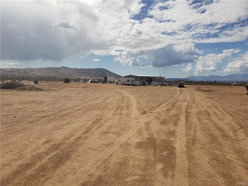 23952 Apple Valley