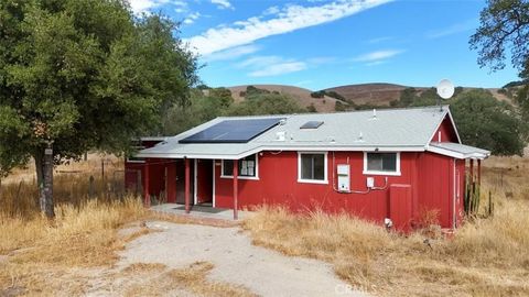 Tiny photo for 3580 Grey Fox Ln, Templeton, CA 93465 (MLS # PI25230919)
