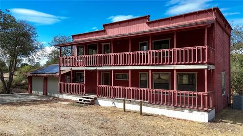 Photo of 3580 Grey Fox Ln, Templeton, CA 93465 (MLS # PI25230919)