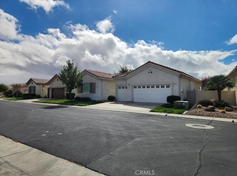11096 Rockaway Glen