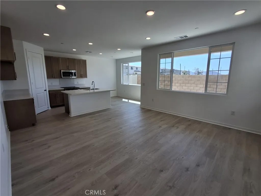 29211 Santa Fe Springs