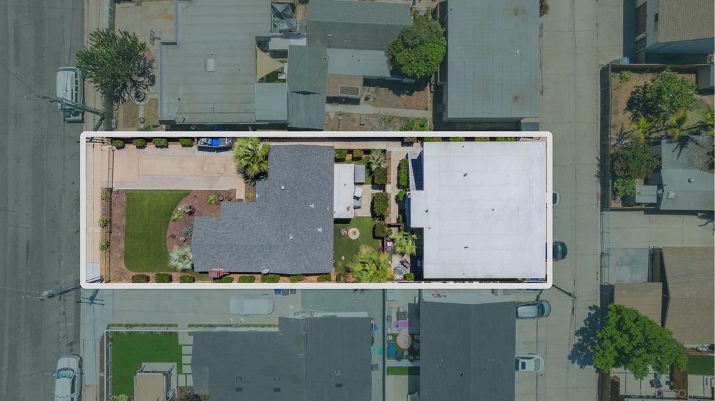 Photo of 562-564 11Th Street, Imperial Beach, CA 91932 (MLS # 260008136)