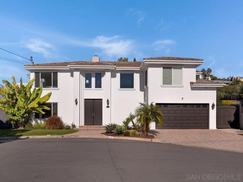 Photo of 918 Sandpiper Pl, La Jolla, CA 92037 (MLS # 250043758)