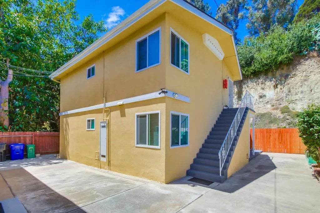 2948 Reynard Way