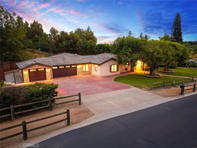 20816 Fuerte Drive
