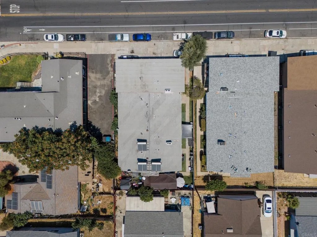 1109 E Lexington