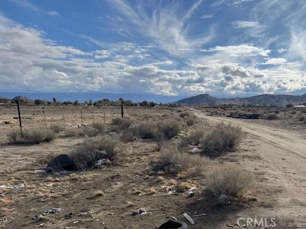 Photo of 0 166Th St East, Lancaster, CA 93535 (MLS # SR25271993)
