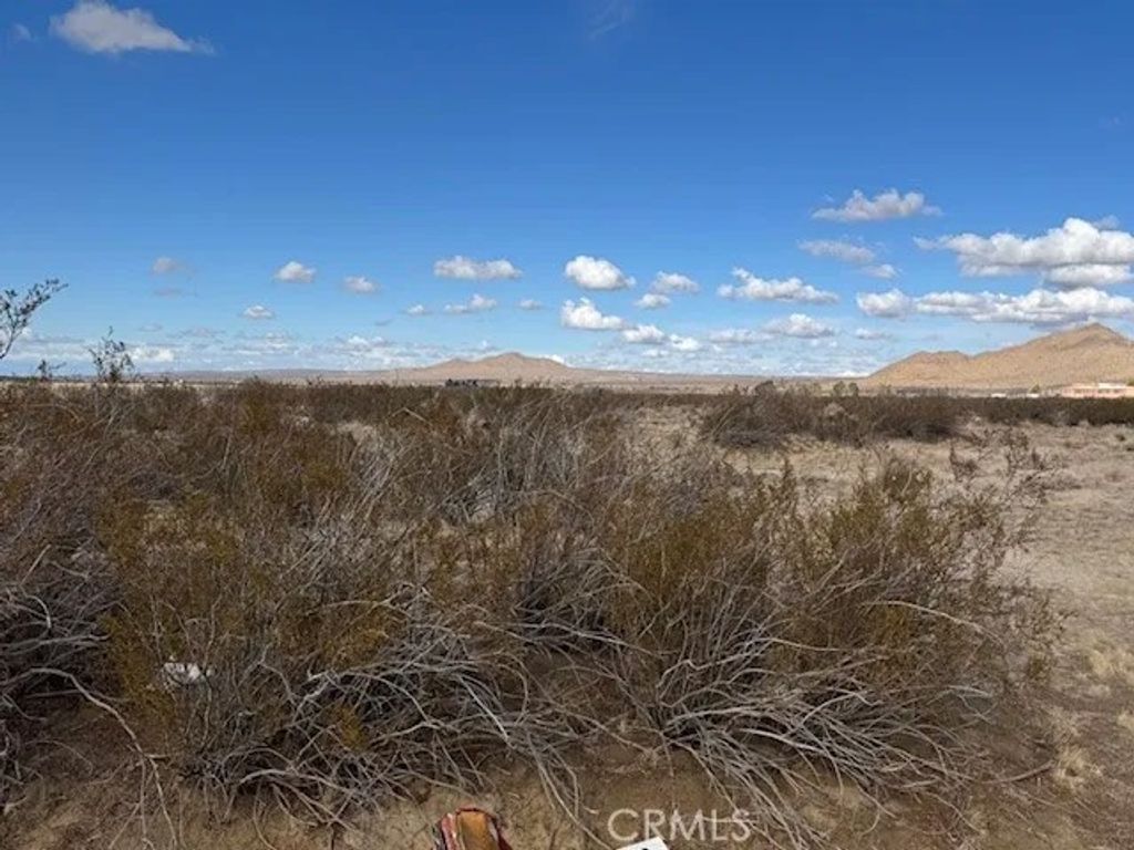 Photo of 0 166Th St East, Lancaster, CA 93535 (MLS # SR25271993)