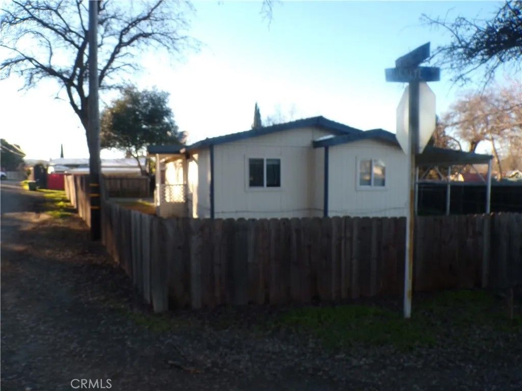Photo of 3767 Buckeye St, Clearlake, CA 95422 (MLS # LC26012052)