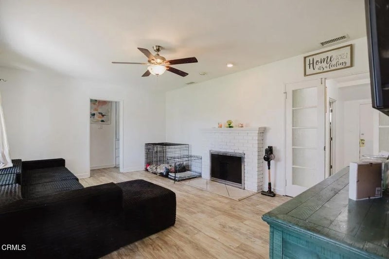 546 E Country Club Lane