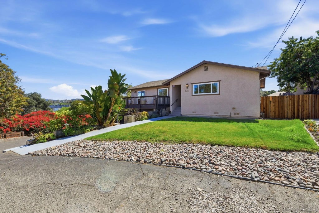 Photo of 644 A Lado De Loma Dr, Vista, CA 92083 (MLS # 260024998)