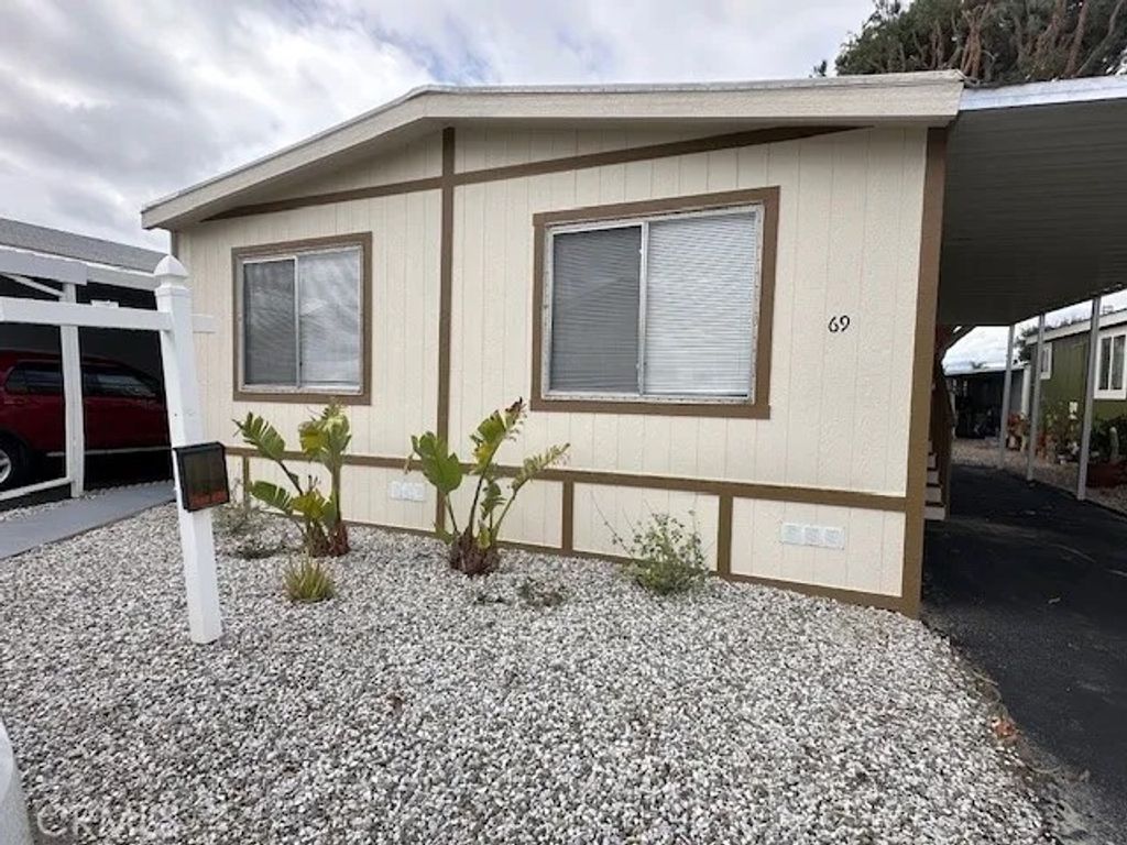 Photo of 880 N. Lake Steet St #69, Hemet, CA 92544 (MLS # SW26017777)