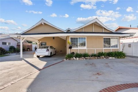 Photo of 9559 Natick Avenue, North Hills, CA 91343 (MLS # SR26048798)