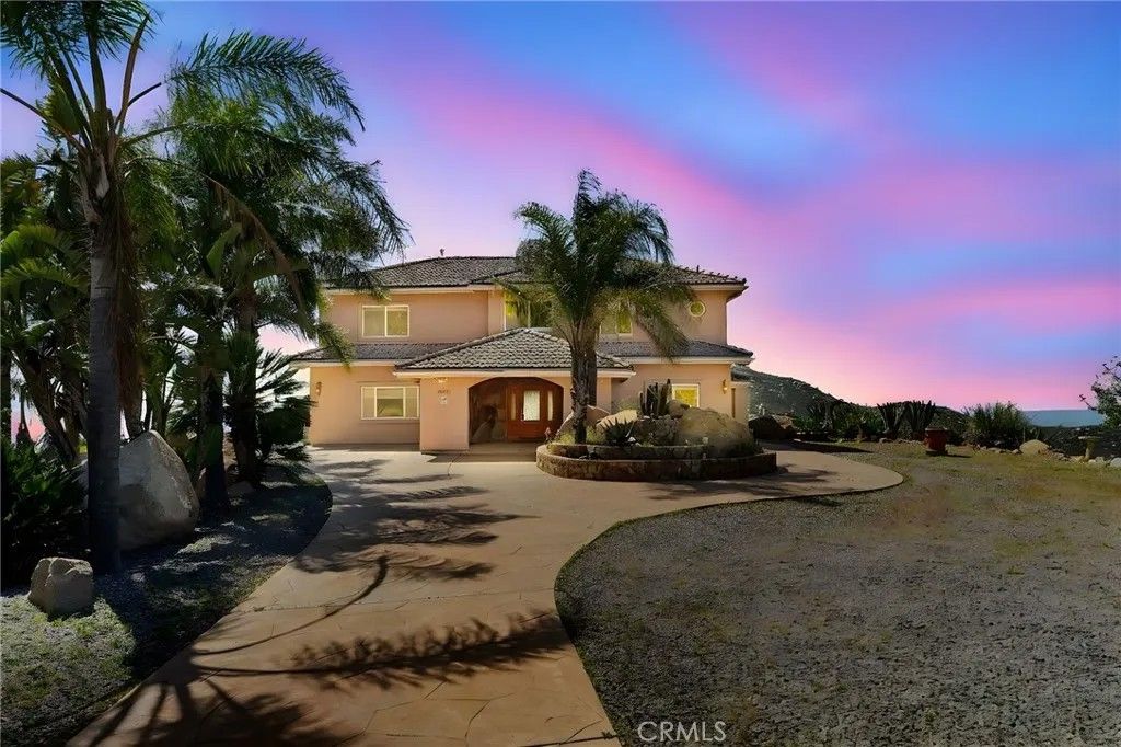 Photo of 15471 Green Valley Truck Trl, Ramona, CA 92065 (MLS # SW25252631)